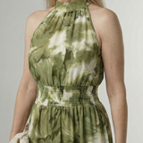 Sylin | Vestido Midi con Cuello Halter y Detalle Fruncido