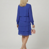DELACROIX | Vestido Lila de Capas con Longitud Hasta la Rodilla