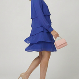 DELACROIX | Vestido Lila de Capas con Longitud Hasta la Rodilla