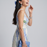 Ophelia | Vestido midi sin mangas con cuello cuadrado y diseño floral