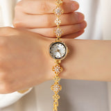 Mia® - Reloj dorado adornado con cristales