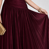 Lemar | Vestido Midi Sin Mangas con Pliegues y Escote en V" can be rewritten as:

"Lemar | Vestido Midi Sin Mangas con Detalles de Pliegues y Escote en V