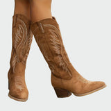 Biserka - Botas Western Bordadas con Elegancia