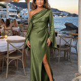 Araminta | Vestido Maxi Asimétrico de Una Manga con Capa