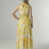 Sylin | Vestido Midi con Cuello Halter y Detalle Fruncido