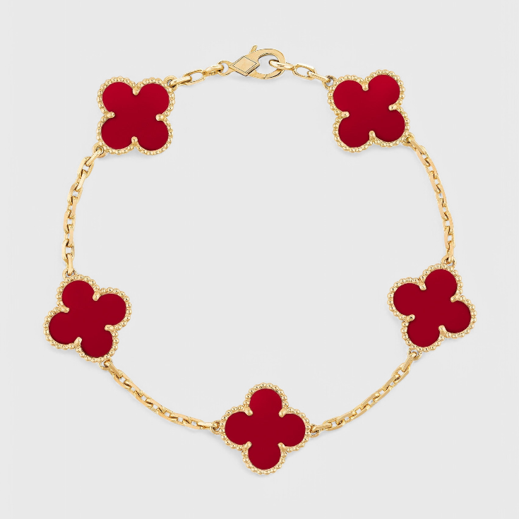 Pulsera Elegante con Diseño de Trébol en Dorado