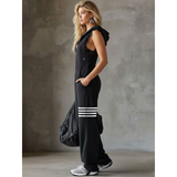 Daniëla | Conjunto Deportivo con Capucha y Detalles de Rayas Laterales