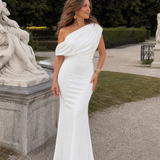 Veran | Vestido Maxi de Un Hombro con Silueta Ajustada