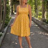Leneva | Vestido Floral de Longitud a la Rodilla con Escote Cuadrado