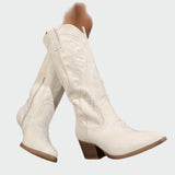 Biserka - Botas Western Bordadas con Elegancia