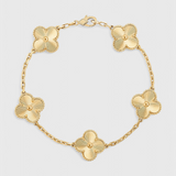 Pulsera Elegante con Diseño de Trébol en Dorado