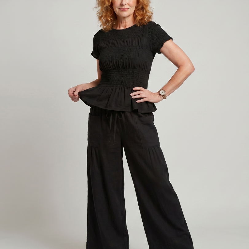 Eirenne | Conjunto de Top con Peplum y Pantalones de Pierna Ancha
