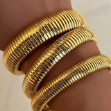 Zora - Pulsera con Diseño de Ranuras