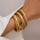Zora - Pulsera con Diseño de Ranuras