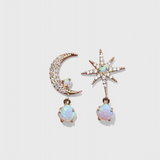 Pendientes de Oro con Diseño de Luna y Estrellas