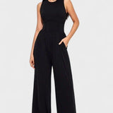 Olivia | Sleek Mono Style