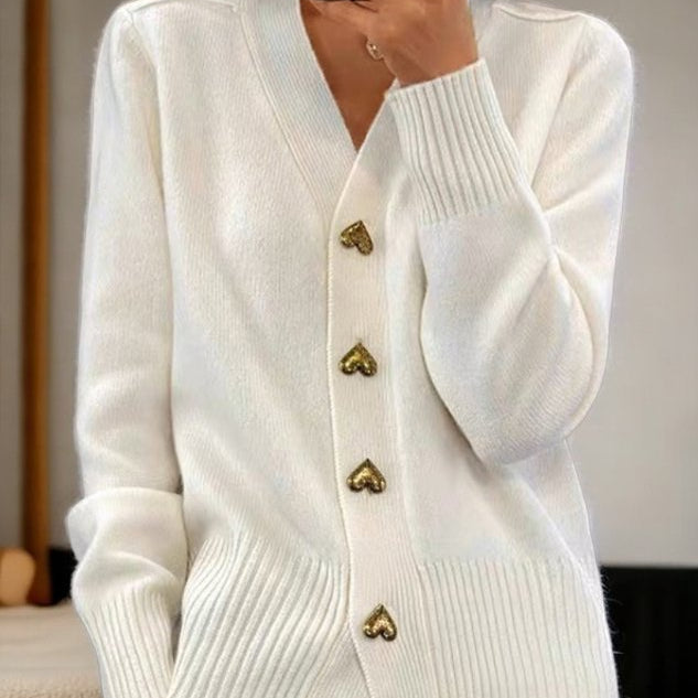 Olivia | Elegante chal femenino con botones dorados