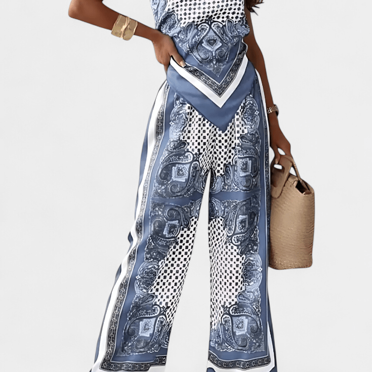 Paisley Patterned Set