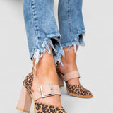 Selveta | Zapatillas de ante con diseño de leopardo y tacones robustos